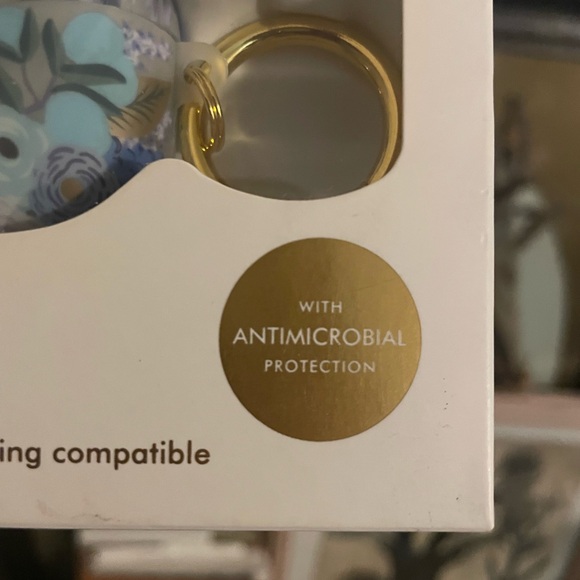 Rifle Paper Co. AirPods Pro Case - Picture 2 of 5
